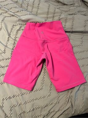 lululemon athletica align shorts 8’ hot pink